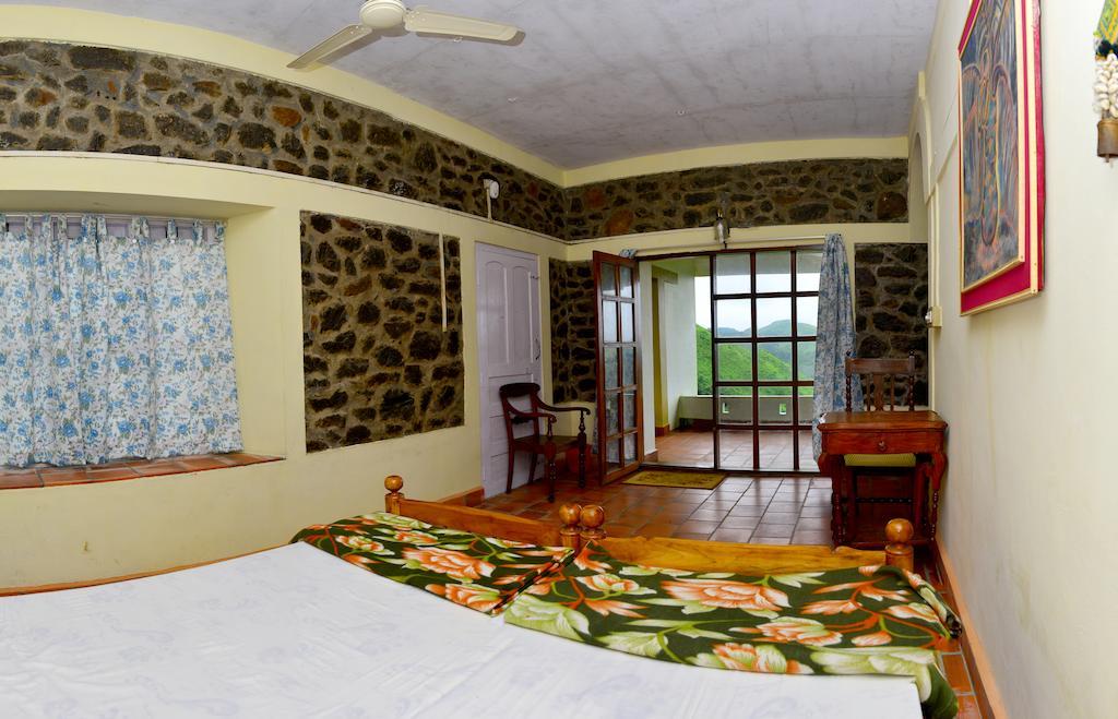 Green Meadows Vagamon Room photo